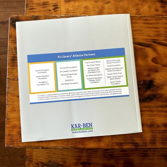 PJ Library Hannah's Way Jewish Paperback Book - Picture 8 of 9